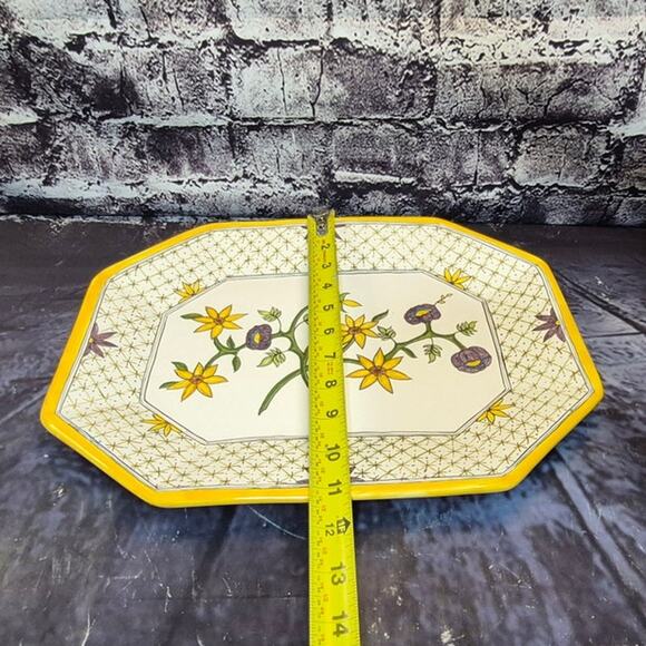 Vintage Hand Painted Ceramic Tureen with underplate by Lis Ceramica - Picture 10 of 11